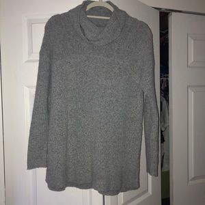 🍁American Eagle Outfitters long sweater